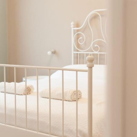 Three Rooms ألغيرو المظهر الخارجي الصورة