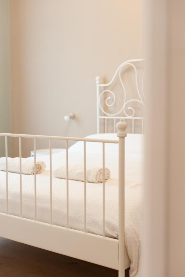 Three Rooms ألغيرو المظهر الخارجي الصورة